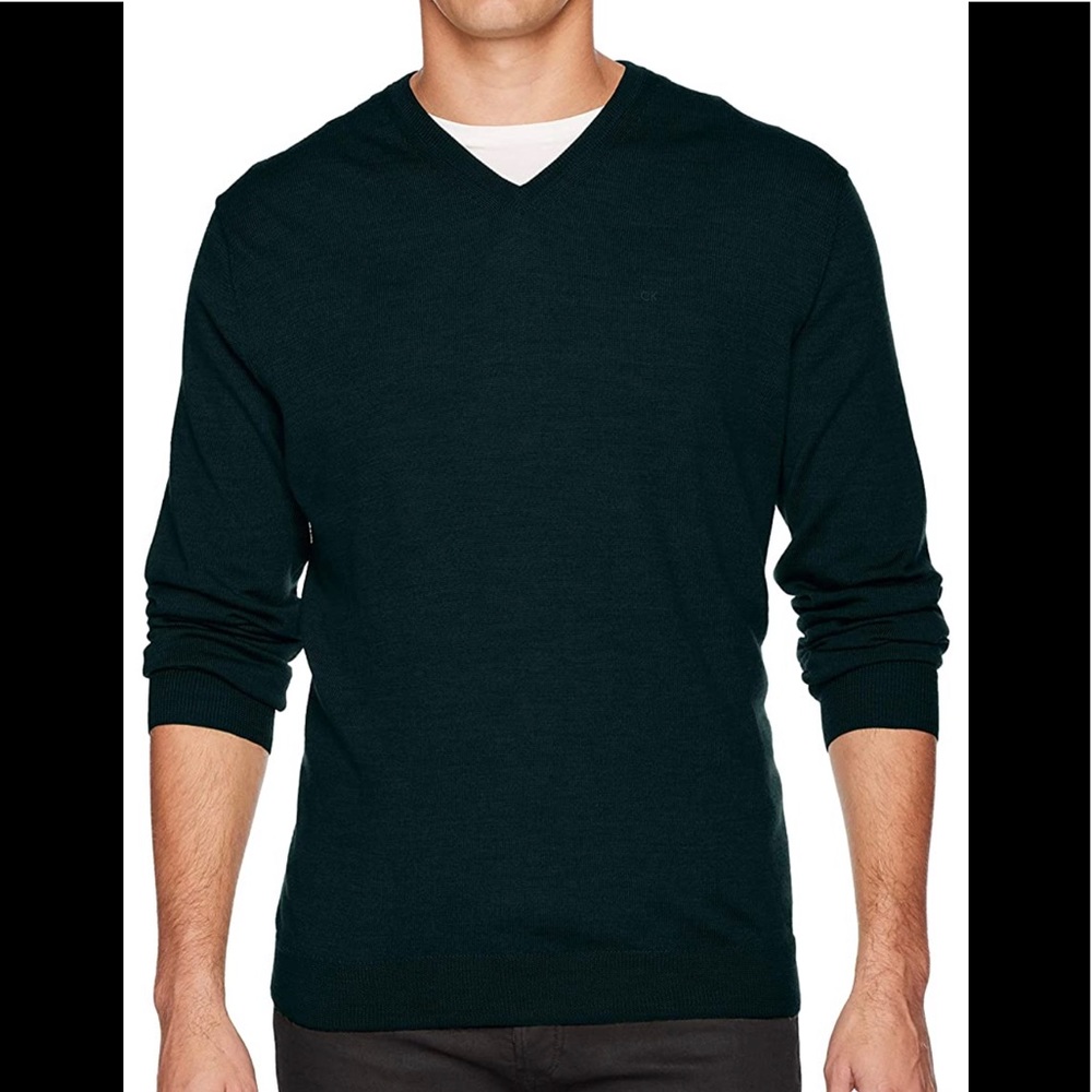 Calvin Klein Men’s Merino V-neck Sweater, size M